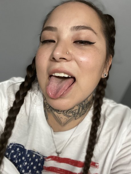 B nasty girl clikk model adult images