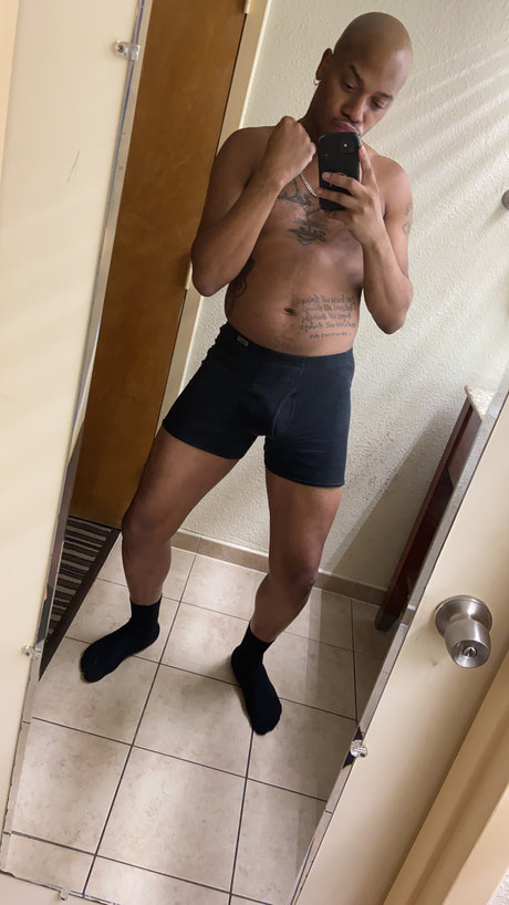 Naryk Enal perfect pornstar image