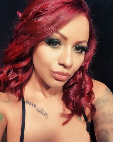 Naomi Cole free pornstar gallery