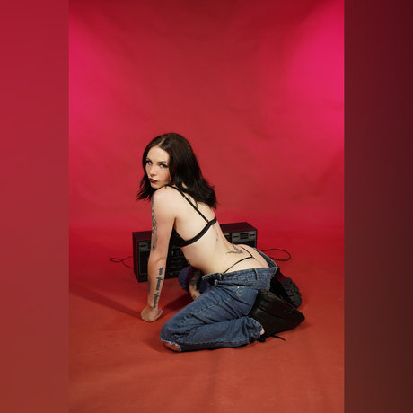 Desolation_ pornstar pretty pic