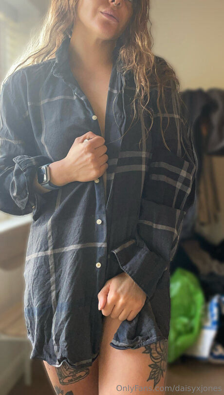 Daisy Jones FREE PAGE_ sex model photos