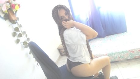 Natma beautiful model image