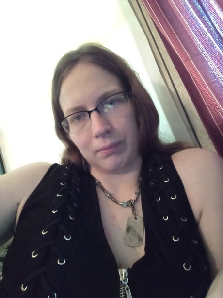 Natashi Mui pretty model images