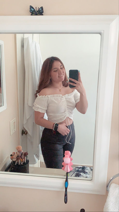 Natally Ortiz exclusive actress images