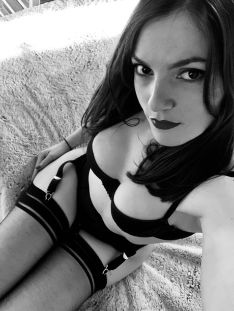 C cilia De Lys nude actress image