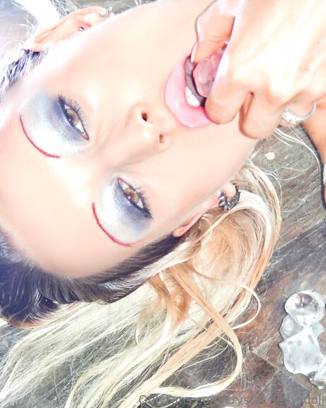 blonde milf big tits onlyfans pretty gallery