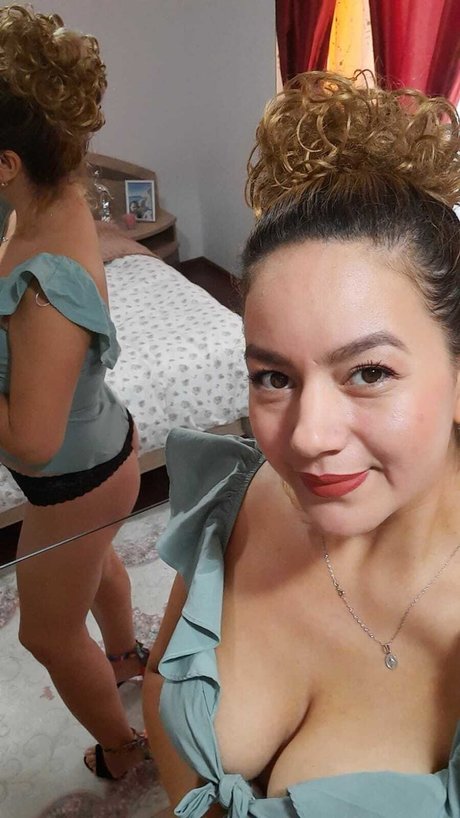 Crisxxx PL_ porn actress photos