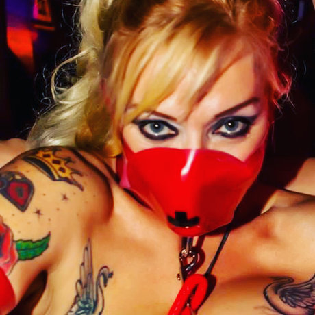 Irresistible Iris star pretty galleries