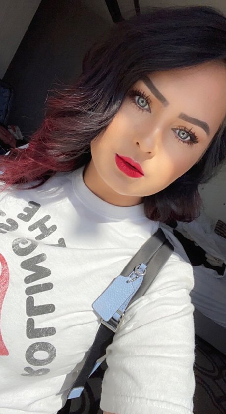 Ciara Crozier porn star pics