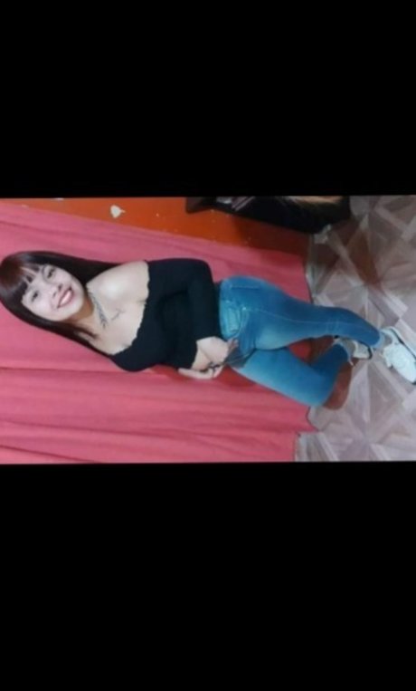 Naza Sool art model picture