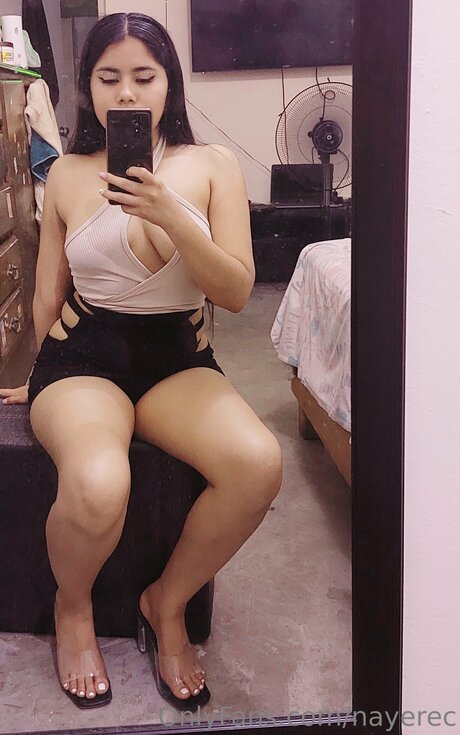 Nayer nude actress pics