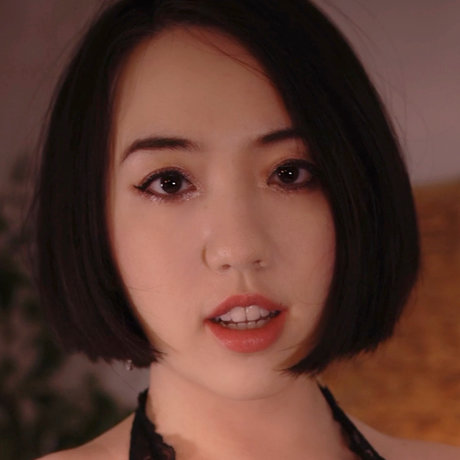 Tilly Mae naked model photo