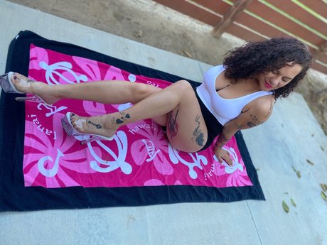 C Walker pretty pornstar photo