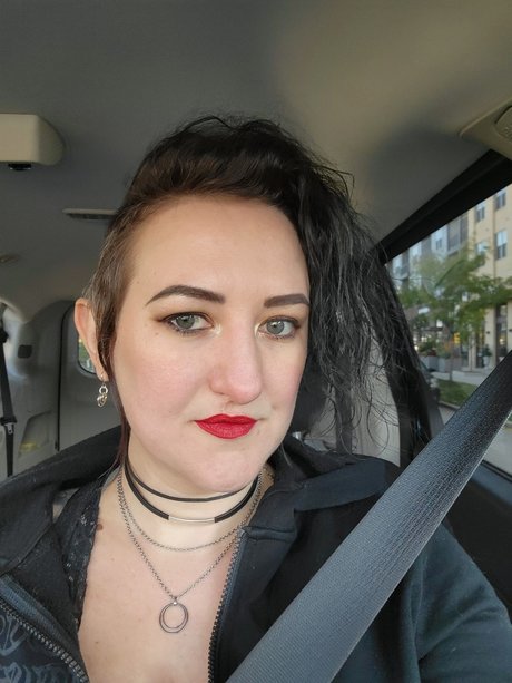 Nik Crave VIP exclusive model pics