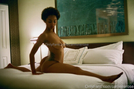 sexy selfie onlyfans free nude photo