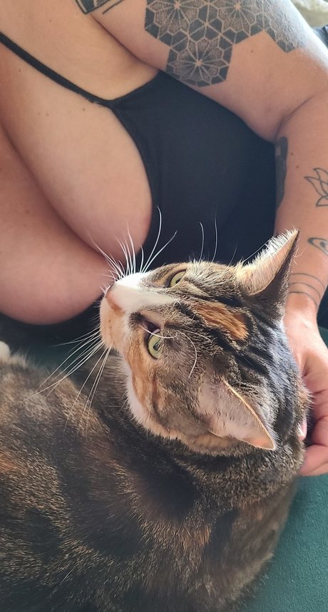 Cougarmompad nude star galleries