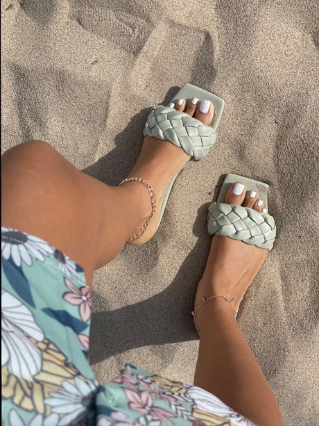 CravinTae nude actress archive