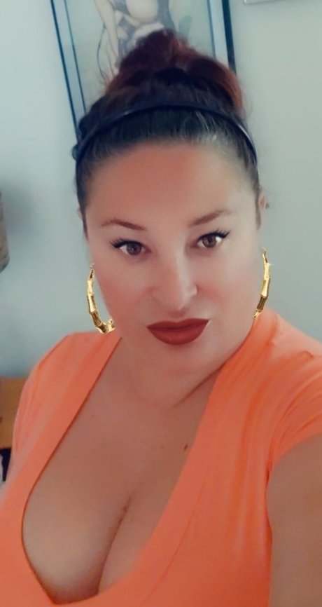 Anna Mae model naked img