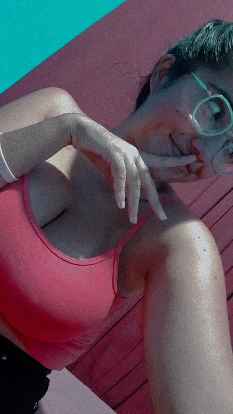 N E M E S I S model sexy img