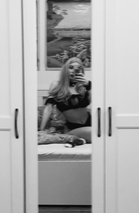 Mai chan pornstar art photo