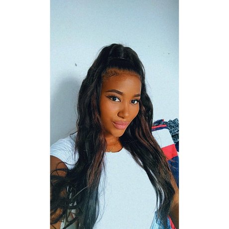 Yelitza Ramirez pretty actress gallery