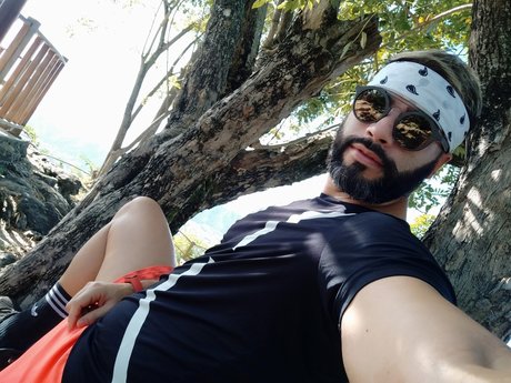 L cal star pornographic picture