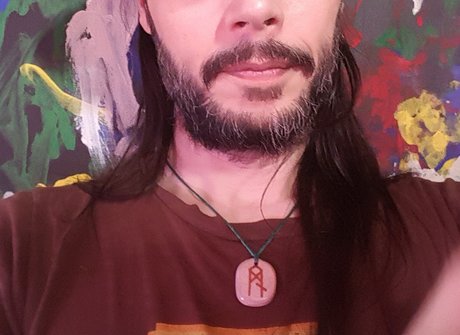 BelovedStranger pretty model picture