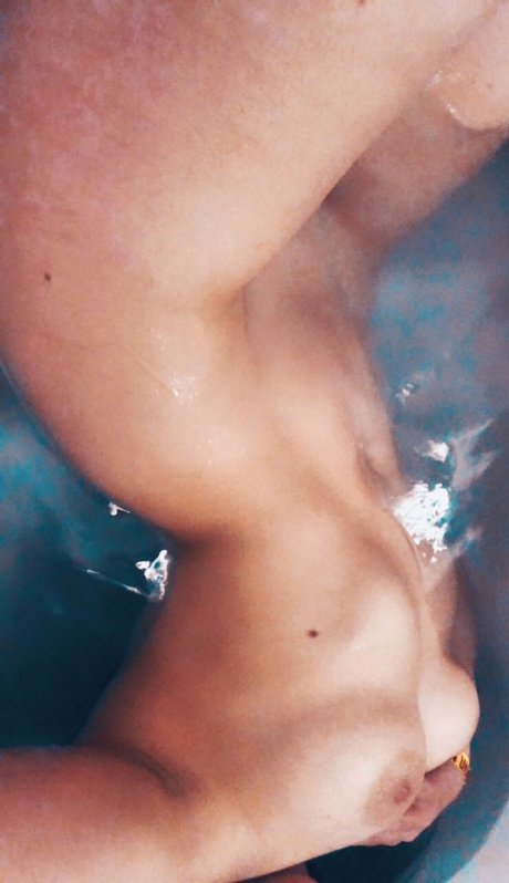 Naomi Freek pornstar nice picture