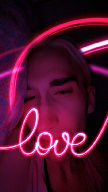 BADDIE ROCKSTAR pornstar xxx pics