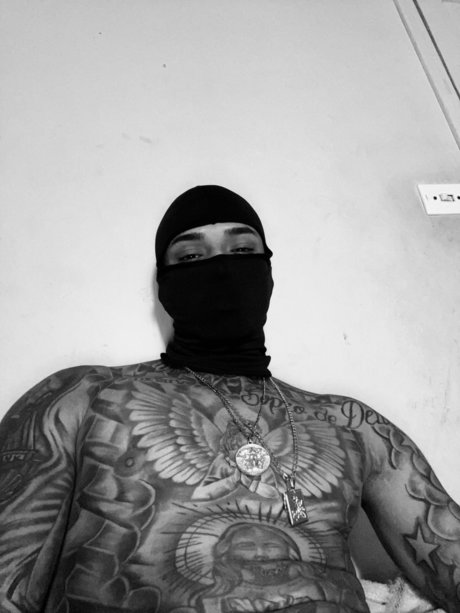 Henriger Gabriel star sexy image