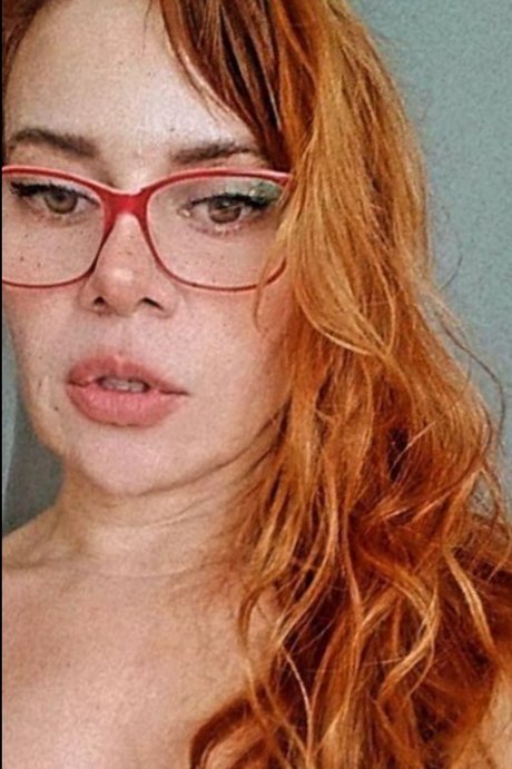 Miss Subversive model naked galleries