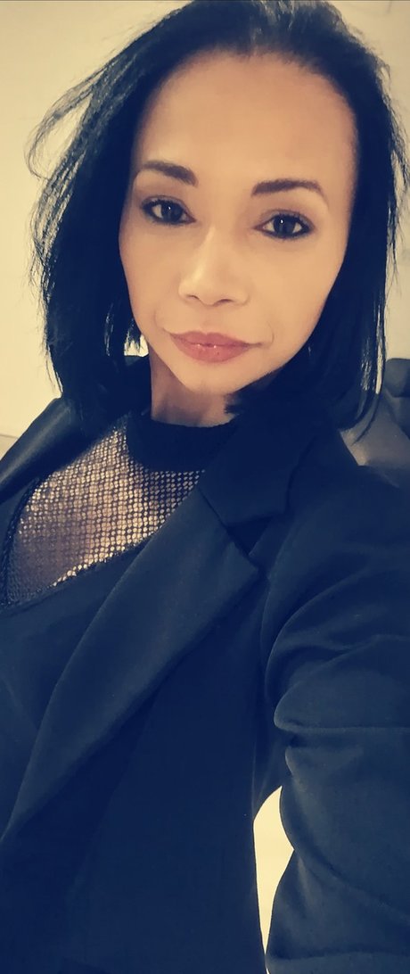 Diamante Prado nude model photo