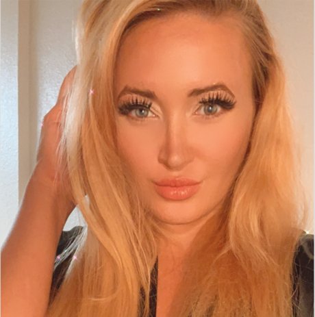 Nikki C ms star art photos