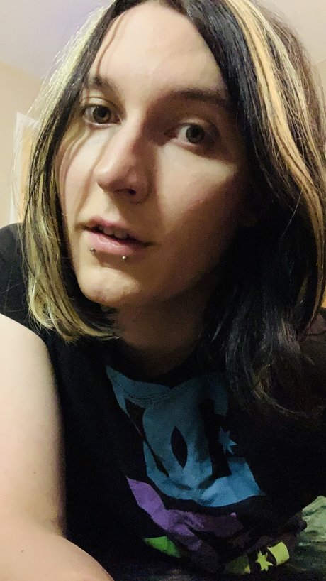 Nikki Blackthorne model beautiful pictures