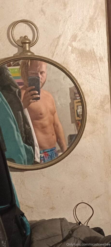 Nicos lowe star art pic