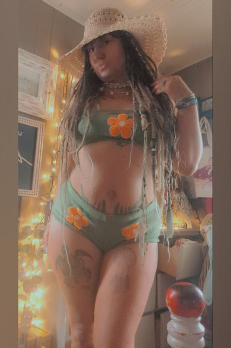 Erin waddell hd model image