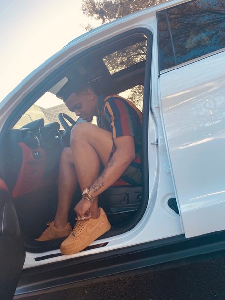 Muney star art photos