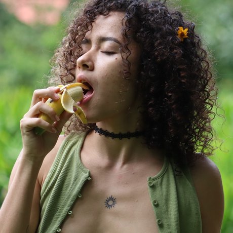 Aisakiraya best model pic