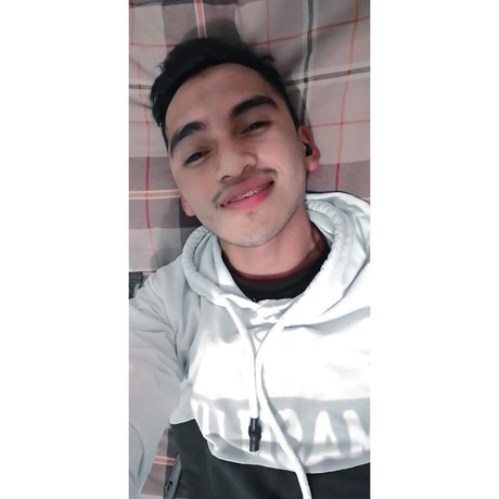 ALEXIS pretty model pics