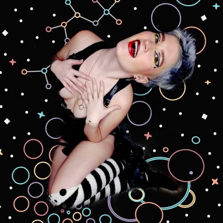 Cakelin Fable hot pornstar photos