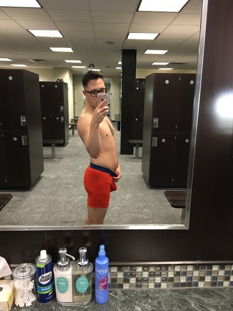 AlexSalomon model nude galleries