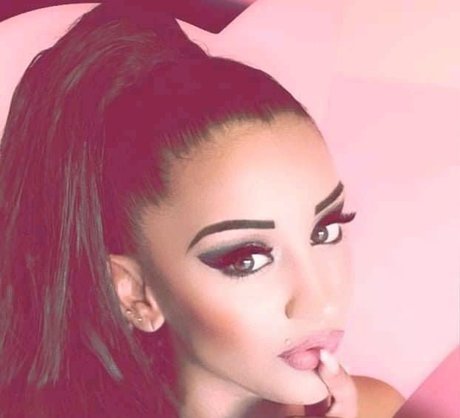 Aishaa pornstar hot photos