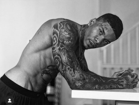 Cozi Daddi pornstar nude pic