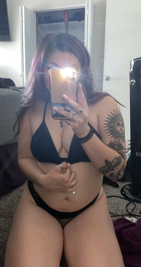 amateur mom onlyfans best picture