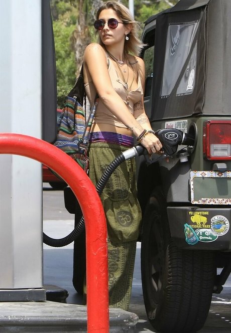 Paris Jackson pornstar photos