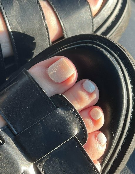 dezzydoefree model pornographic img