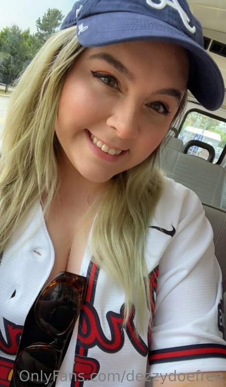 dezzydoefree star pornographic images