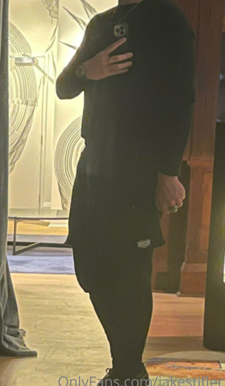 jakestifler model nude photos