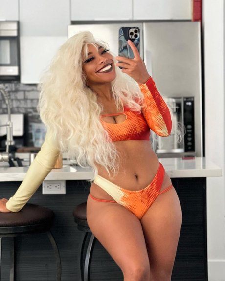 Kiera Please pornstar nudes archive