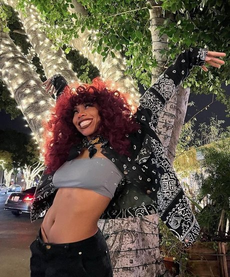 Kiera Please free pornstar archive